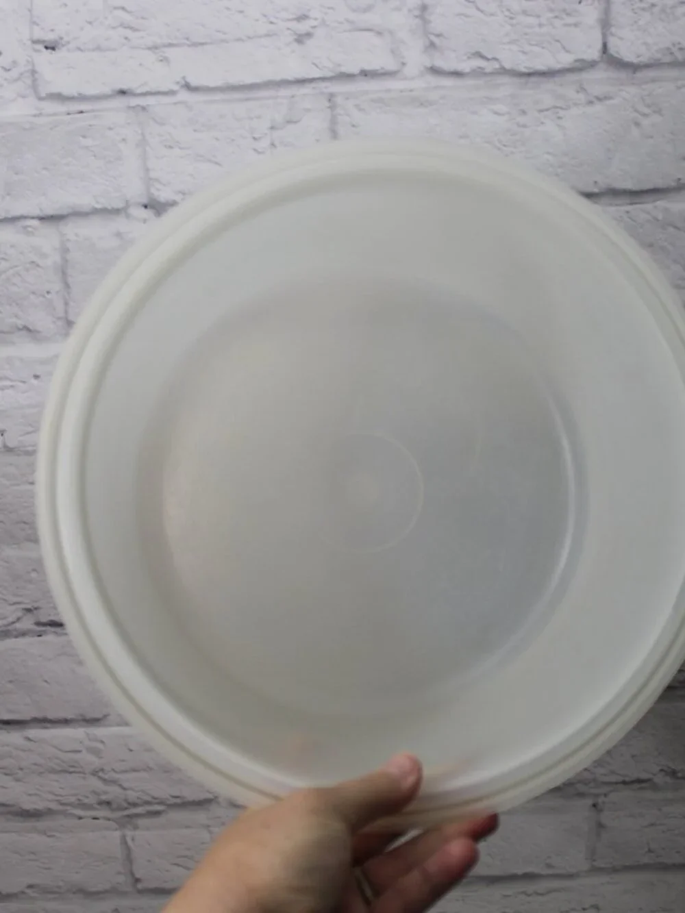 Vintage Tupperware Round Cake Taker Saver Dome with Handle and Base